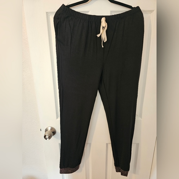 Blumin Lounge Set - Picture 5 of 7